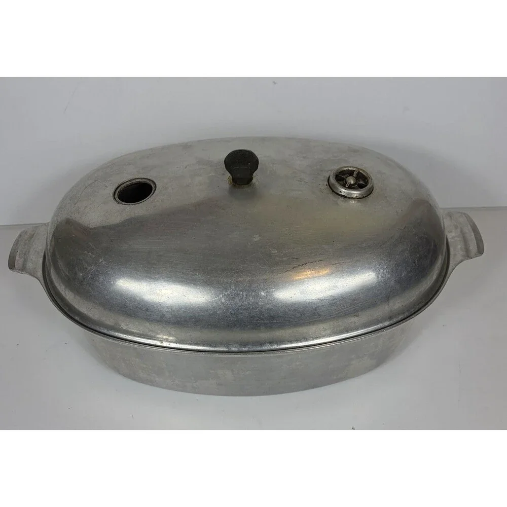 Vintage Pan American Heavy Cast Aluminum Oval Roasting Pan Rack Inside 17” USA